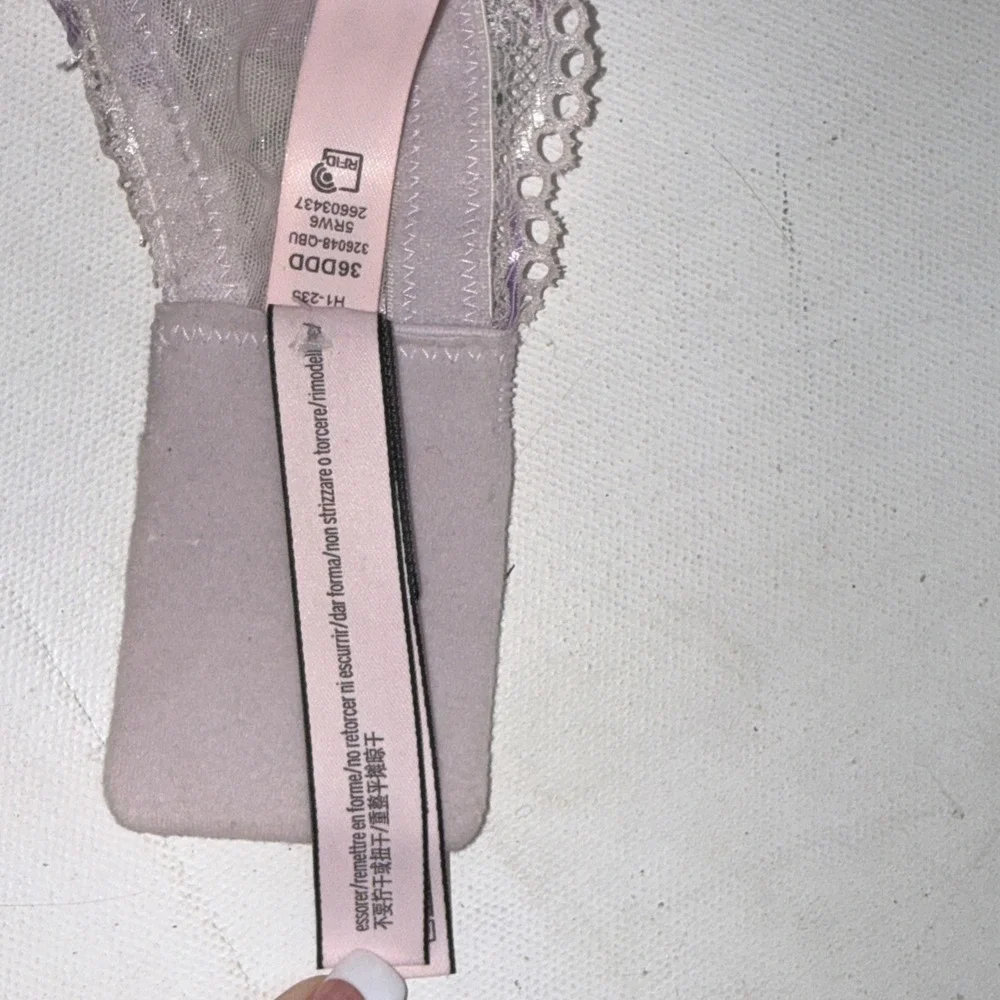 Victoria's Secret Dream Angel Embroidered Floral Lightly Lined Plunge‎ Bra 36DDD